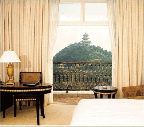Forla Hotel Дунгуань Экстерьер фото